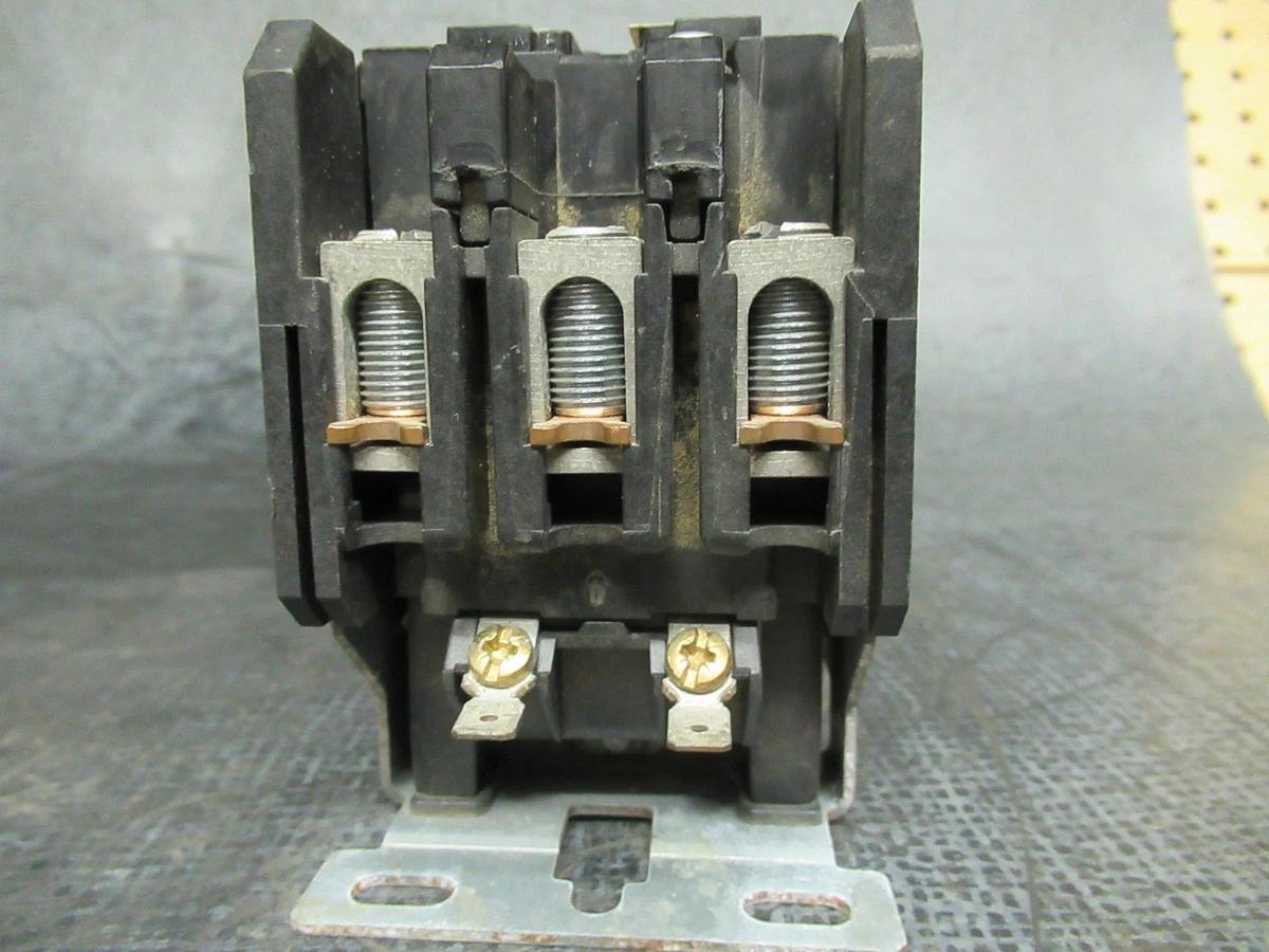 Used COPELAND CONTACTOR 012-3060-01 40HP 60A 75A/RES **WARRANTY INCLUDED**