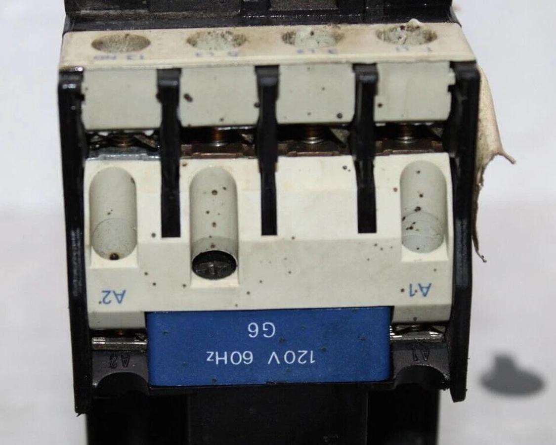Used TELEMECANIQUE CONTACTOR LC1D2510 40 AMP 600 VAC 20 HP COIL: 120V *WARRANTY*