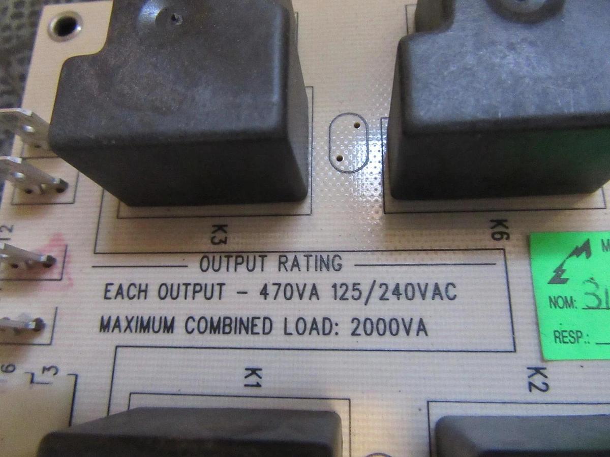 Used CARRIER / MEGATECH ELECTRO INC. HVAC RELAY BOARD HK35AA001 **WARRANTY INCLUDED**