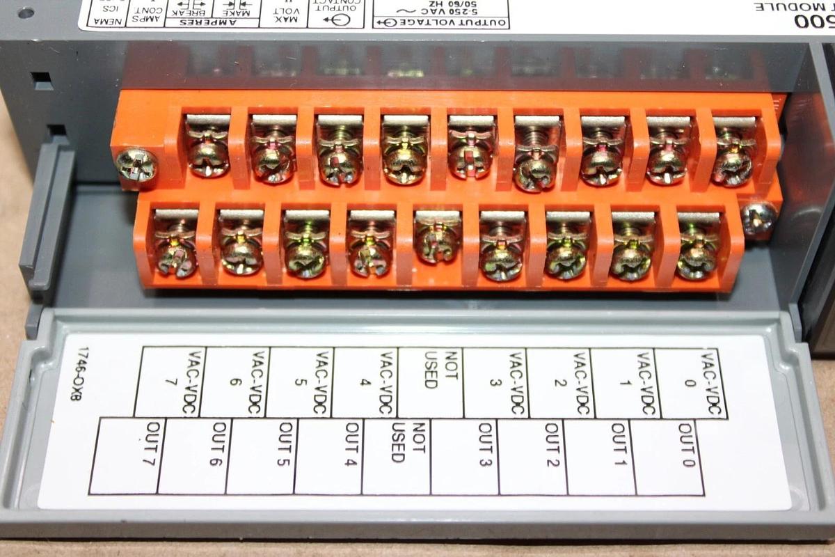 Used ALLEN BRADLEY SLC-500 OUTPUT MODULE 1746-OX8 SER. A 250 VAC **WARRANTY**