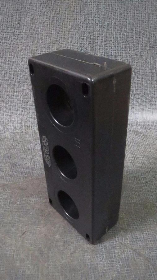 Used WESTINGHOUSE GROUND FAULT SENSOR (1) 50:5A / 50-400 Hz / 600 V MODEL: 2149A32H05