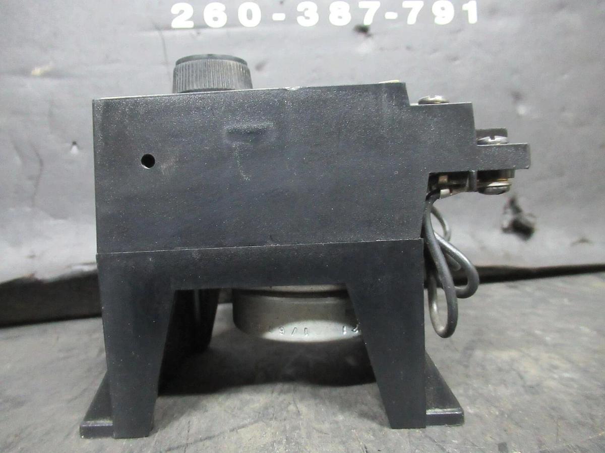 Used EAGLE SIGNAL TIME DELAY RELAY BRE9A6 0-30 MINUTES 120 VAC 10 AMP 1/3 HP