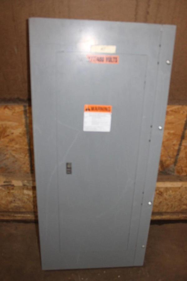 Used SQUARE D TYPE 1 NF MLO SERVICE PANEL 12106793820080001 250 AMP 42-SLOT 600V