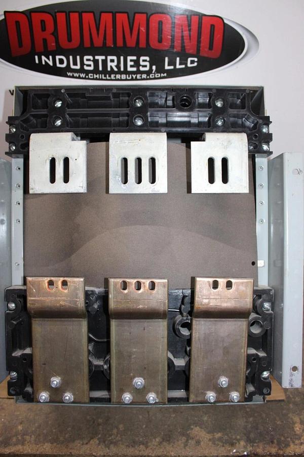 Used ITE VACU-BREAK DISCONNECT SWITCH VMS366B 600 AMP 600 VAC 3-PHASE 3-POLE