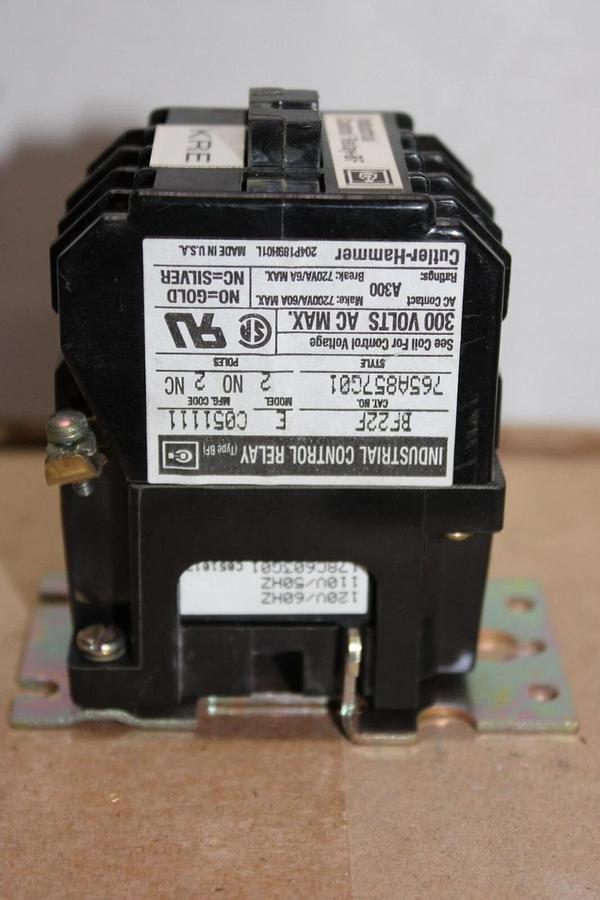 Used CUTLER-HAMMER INDUSTRIAL CONTROL RELAY BF22F 600 VOLT 10 AMP COIL: 120 V