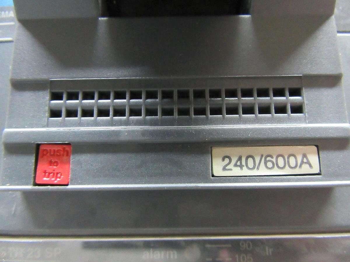 Used MERLIN GERIN COMPACT CIRCUIT BREAKER NSJ600L 240/600 AMP 600 VOLT 3-POLE 3-PHASE
