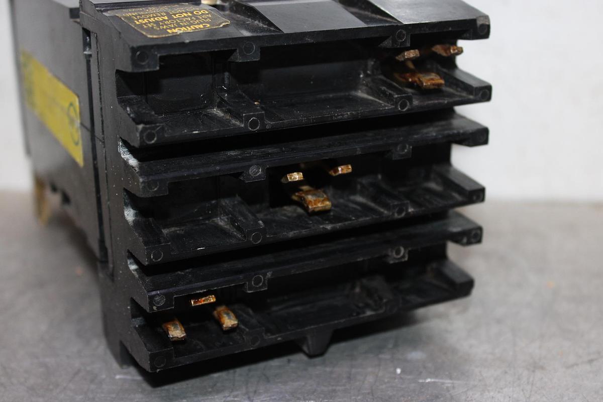Used SQUARE D I-LINE CIRCUIT BREAKER FA36030 30 AMP 600 VOLT 3-POLE