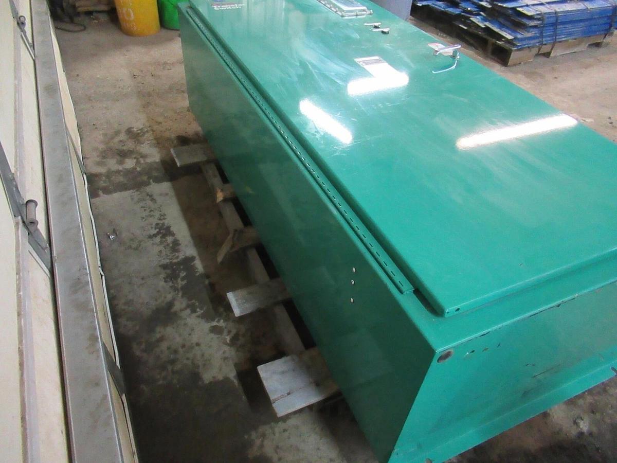 Used ONAN AUTOMATIC TRANSFER SWITCH OTD-4958740 480 V 3 PHASE 1000 AMP 0306-3456-16