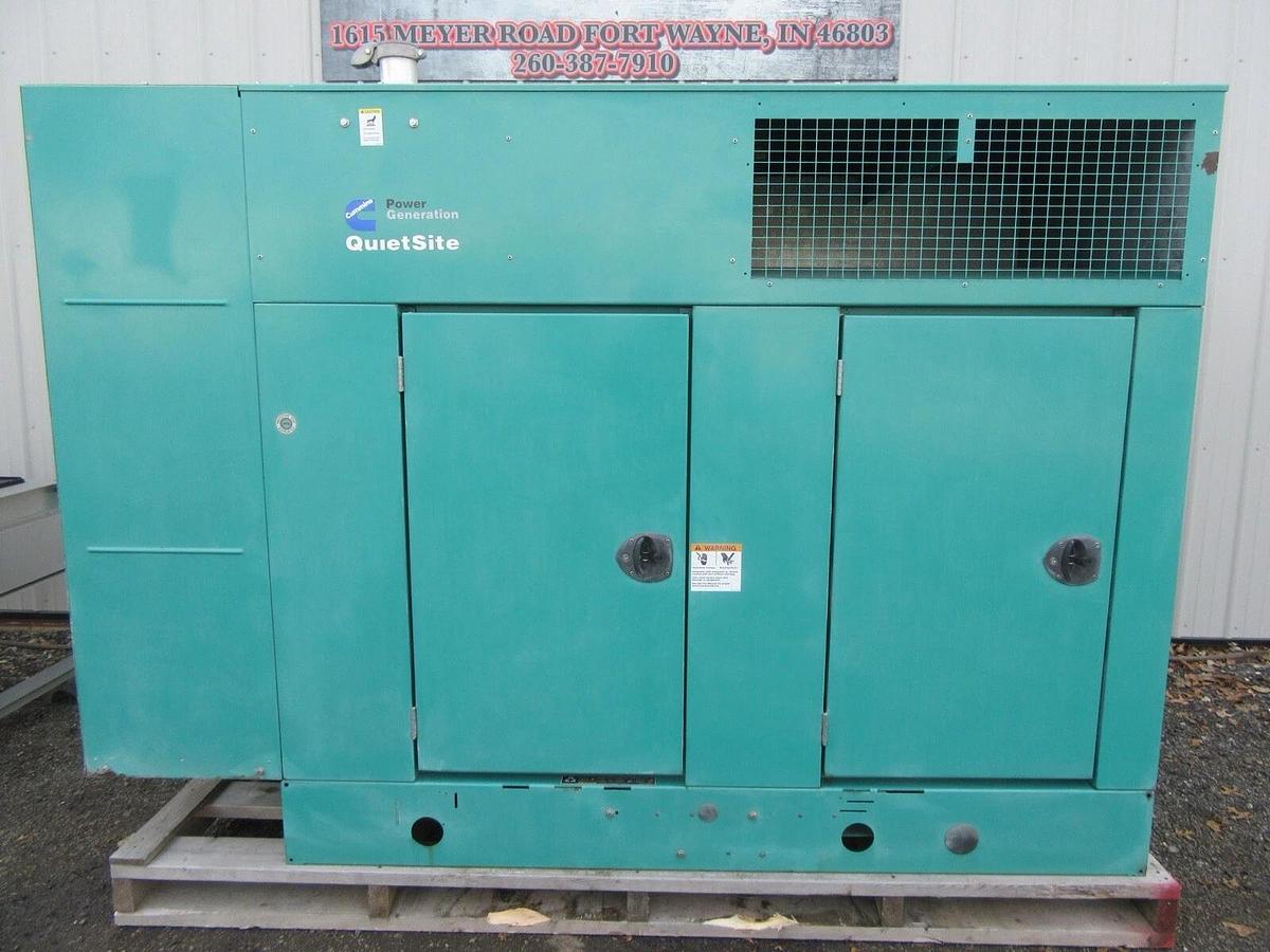 Used 35 KW GENERATOR NATURAL GAS LP PROPANE CUMMINS ONAN 120/240 VOLT 1 PH 642 HRS