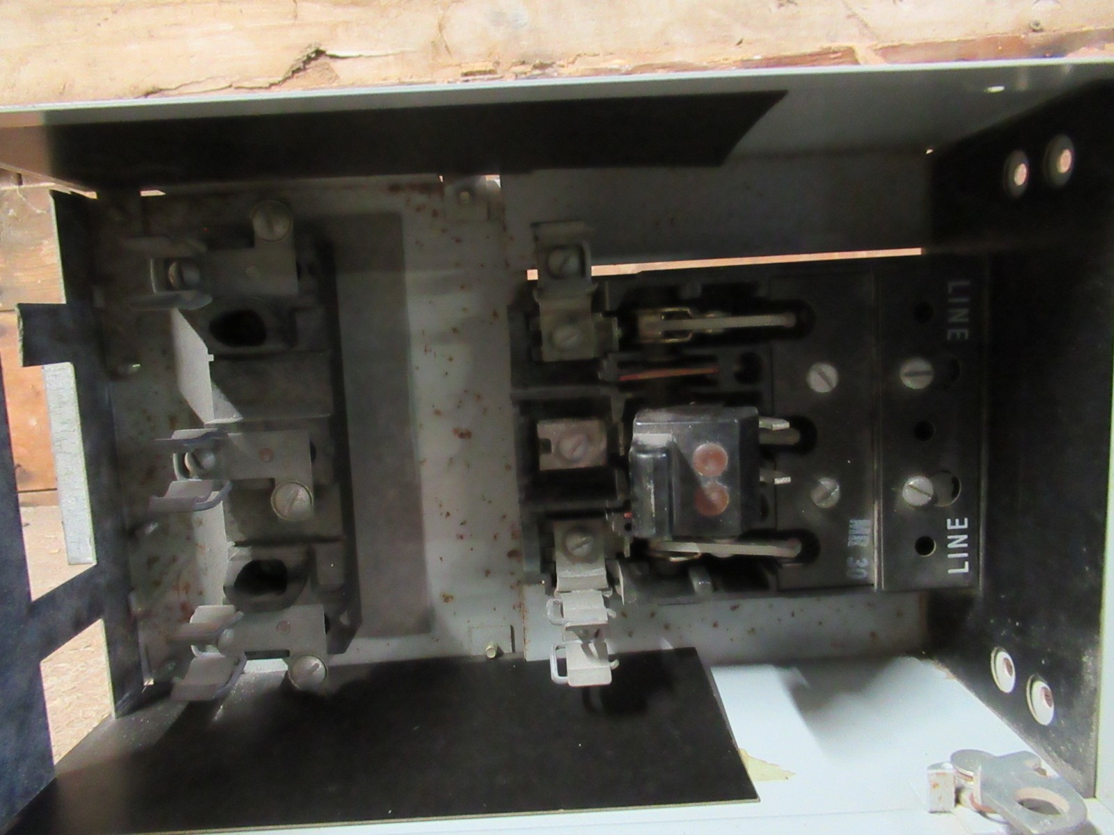 Used GENERAL ELECTRIC DISCONNECT THFP361L 600V 3 PHASE 30A TYPE 1 20HP **WARRANTY**
