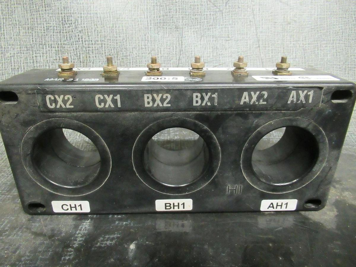 Used CUTLER HAMMER CURRENT TRANSFORMER 2092A37H03 RATIO: 200:5 A KV: 10 **WARRANTY**