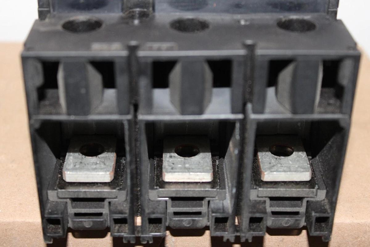 Used SQUARE D POWERPACT CIRCUIT BREAKER JJL36250 250 AMP 600 VOLT 3-POLE