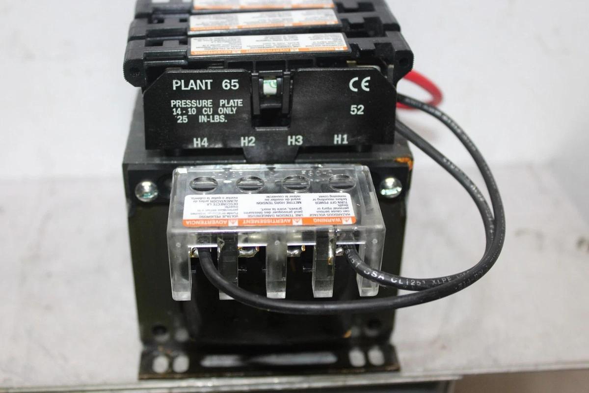 Used SQUARE D TRANSFORMER 9070TF250D1 0.25 KVA HIGH: 240/480 VOLT LOW: 120 VOLT