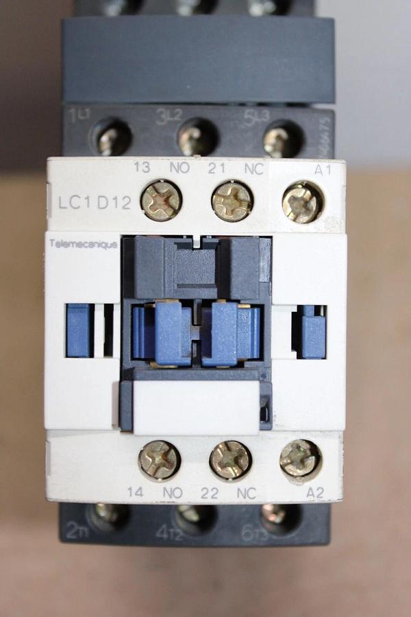 Used TELEMECANIQUE STARTER LC1D12 25 AMP 3-PHASE 600V 10HP W/ GV2ME14/6-10A