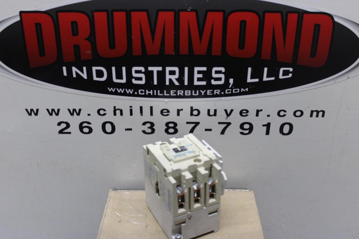 Used WESTINGHOUSE NEMA CONTACTOR A201KFC 211 AMP 4DP 600 VAC