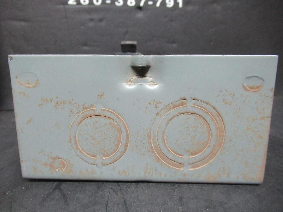 Used GENERAL ELECTRIC LOAD CENTER TL240S 40 AMP 240 VAC W/ 15 AMP BREAKER