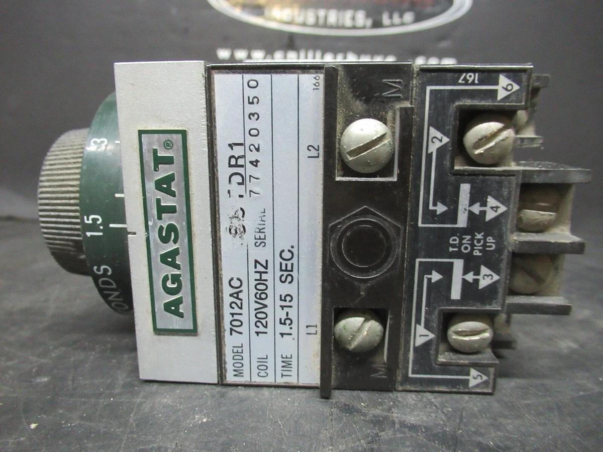 Used AGASTAT TIME DELAY RELAY 1.5-15 SECONDS 7012AC 120 VAC VOIL 600 VAC 10 AMP
