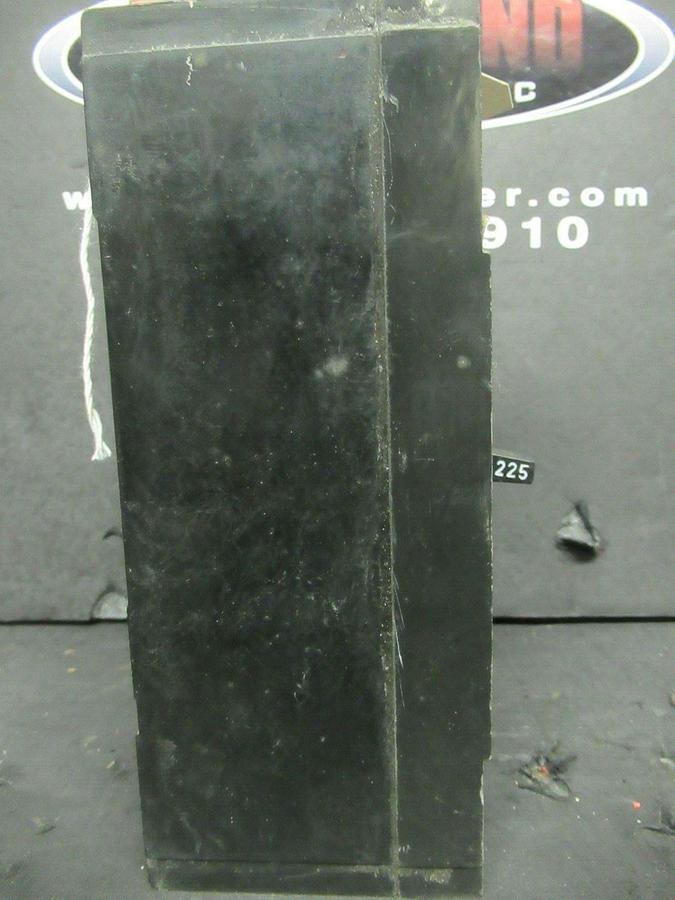 Used 225 AMP GE TQD BREAKER TQD32225 3 POLE 240 VAC