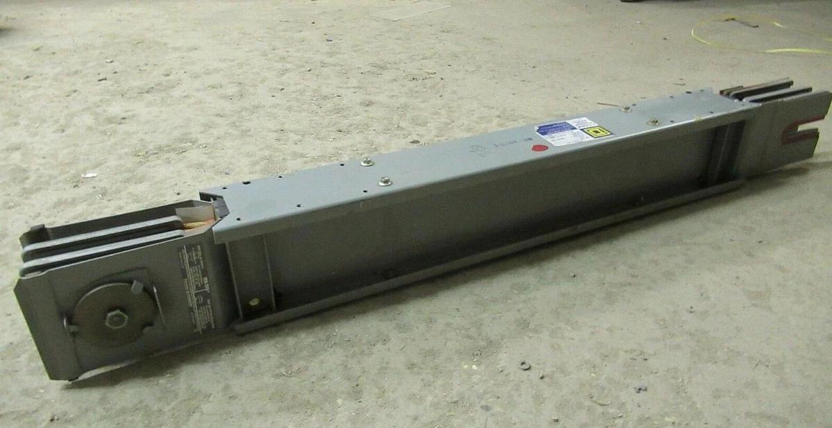 Used 800 AMP SQUARE D I-LINE FEEDER ALU DUCT BUSWAY RUN 40" L 480 / 277 V 3 PH 4 W