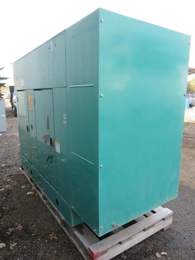 Used 35 KW GENERATOR NATURAL GAS LP PROPANE CUMMINS ONAN 120/240 VOLT 1 PH 642 HRS