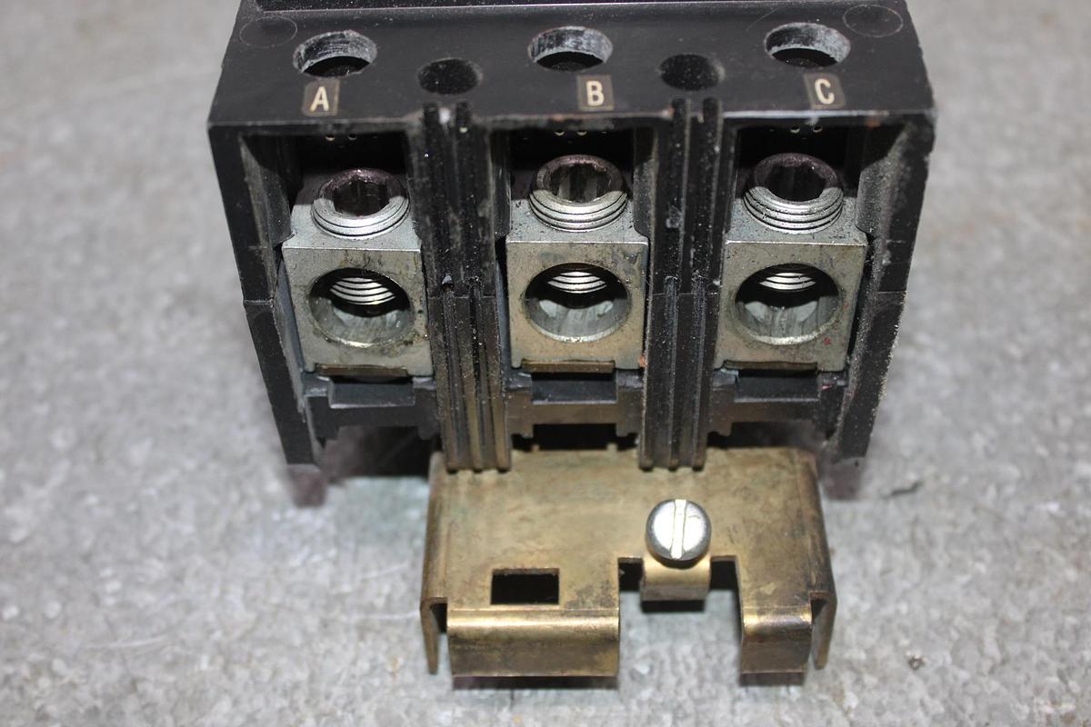 Used SQUARE D I-LINE CIRCUIT BREAKER MA36450 450 AMP 600 VAC 3-POLE