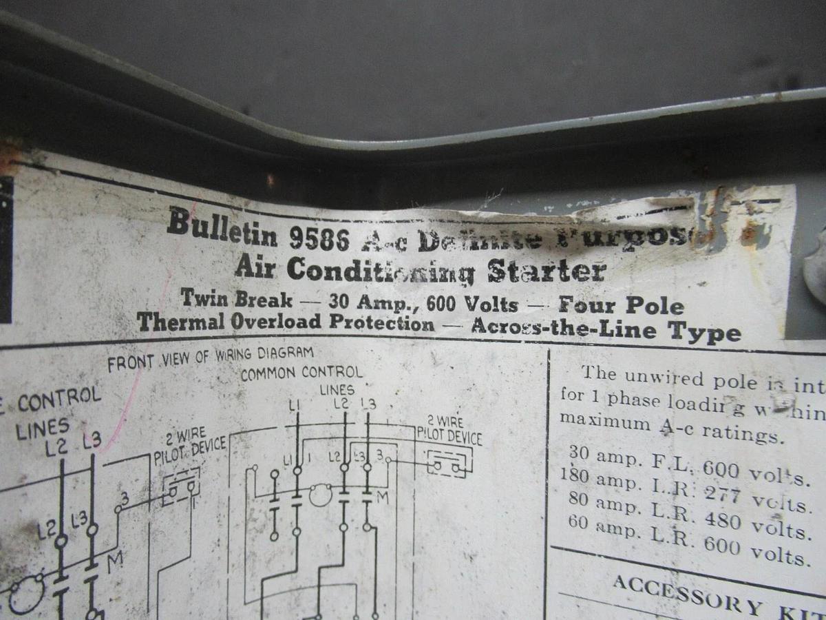 Used ENCLOSED CUTLER HAMMER STARTER FOR AC UNIT 9586H7132B 30 AMP 600 VAC 4-POLE
