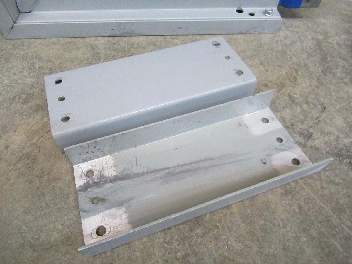 Used 3000 AMP GE SPECTRA SERIES FLATWISE 90° BUSWAY ELBOW 02692867 600 V 3 PH 3 W W/G