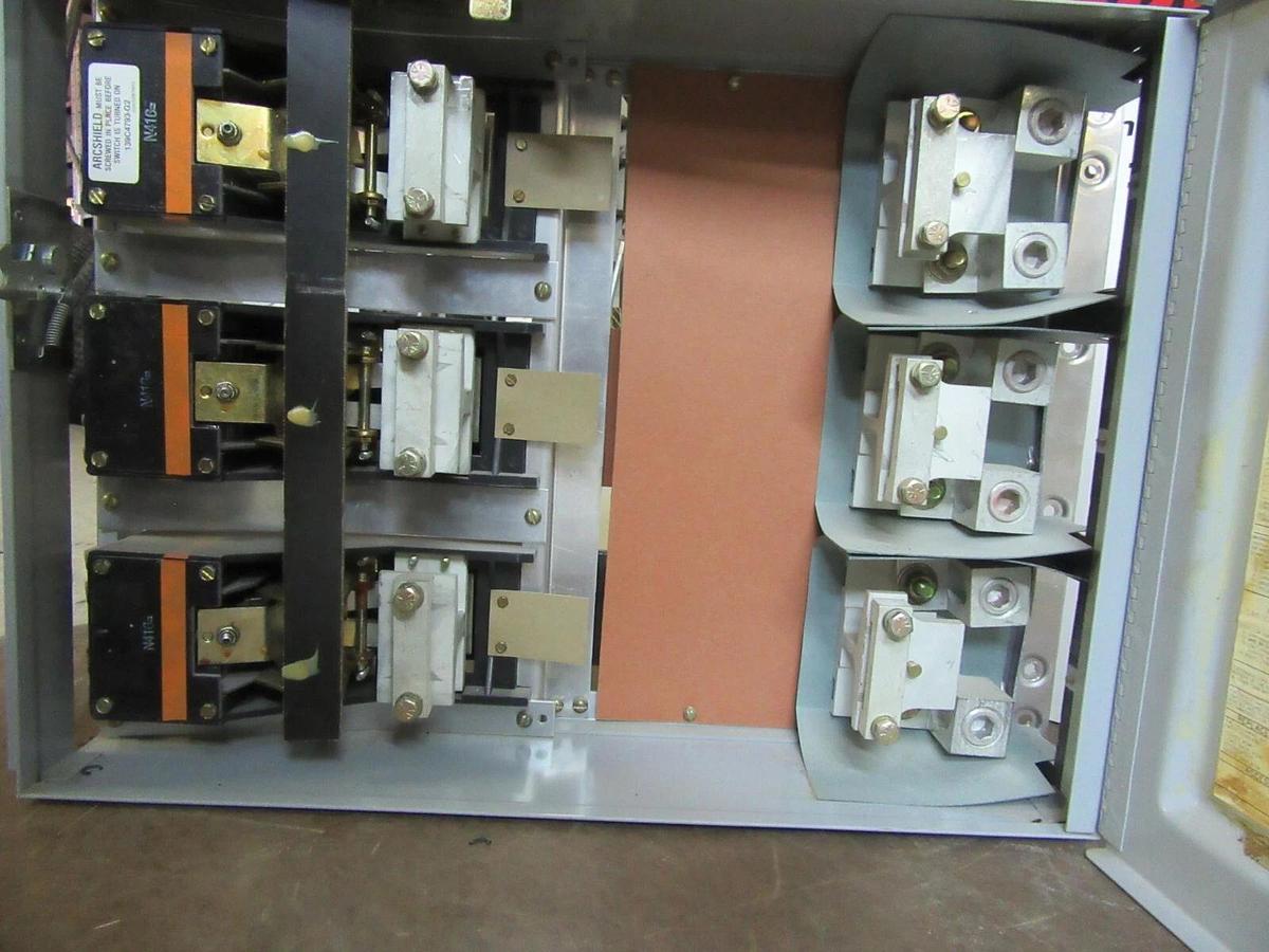 Used GE QMR PANELBOARD FUSIBLE DISCONNECT THFP366 600 AMP 600 VAC 500 HP 3-PHASE