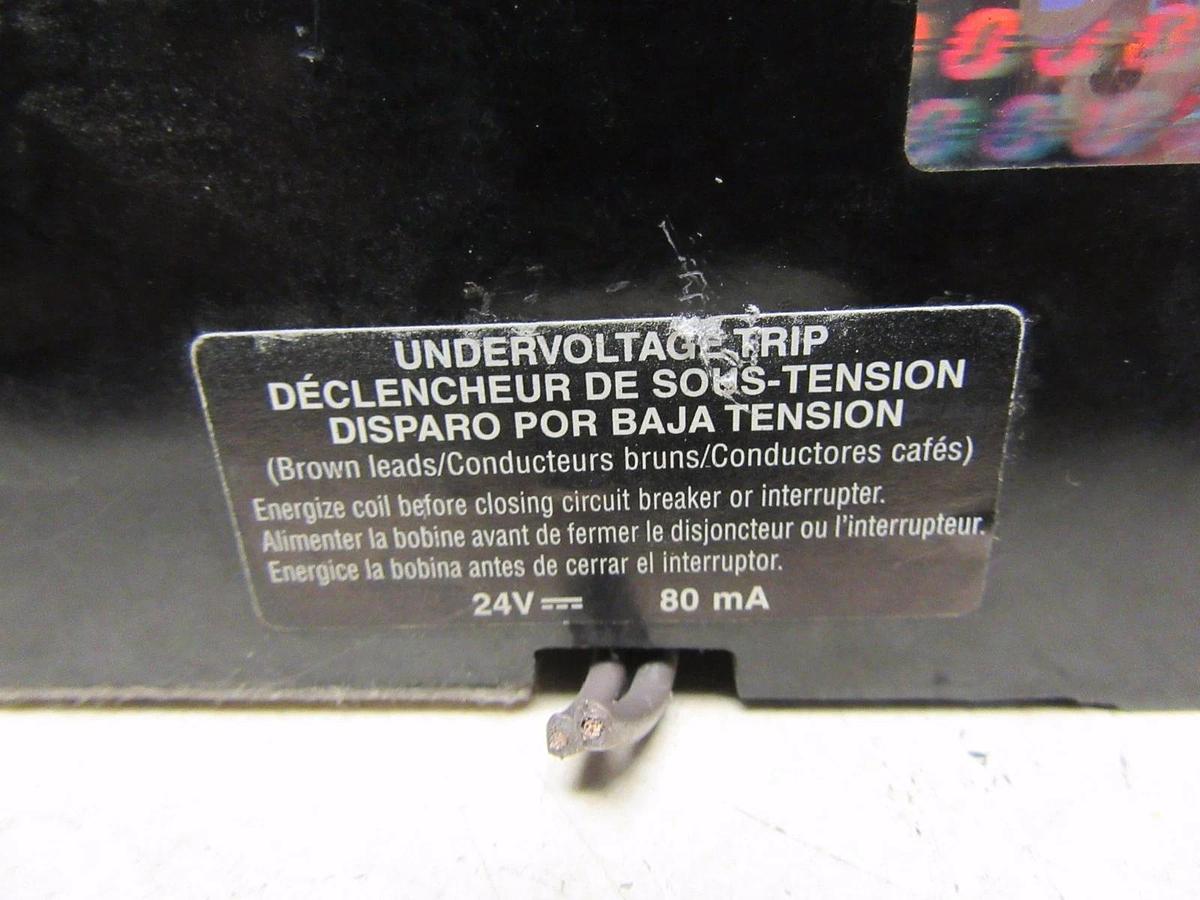 Used SQUARE D CIRCUIT BREAKER 125 AMP 600 VAC 2 POLE * UNDERVOLTAGE TRIP & AUX SWITCH