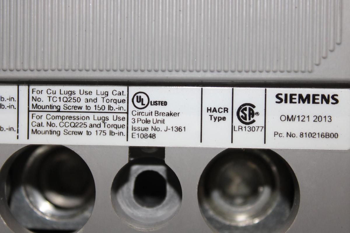 Used EATON XEFFECT CIRCUIT BREAKER FAZ-D4/3 480Y/277 VAC 4 AMP 3-POLE