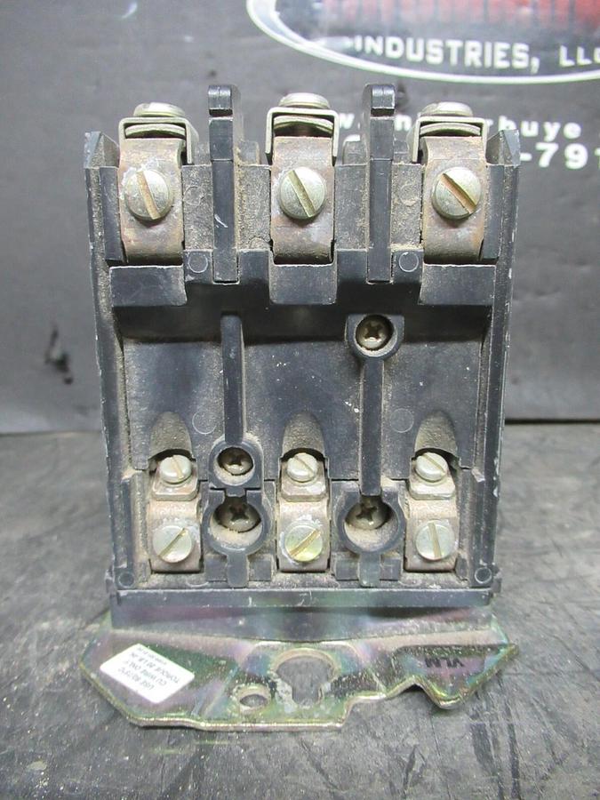 Used ALLEN BRADLEY NEMA 1 CONTACTOR 500F-BOD93 27 AMP 600 VAC 10 HP W/ 599-K04