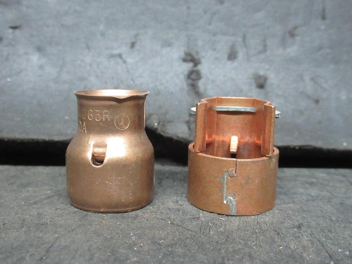 Used BUSSMANN FUSE REDUCER CLIP SET 263R G-S-632 30 AMP **WARRANTY INCLUDED**