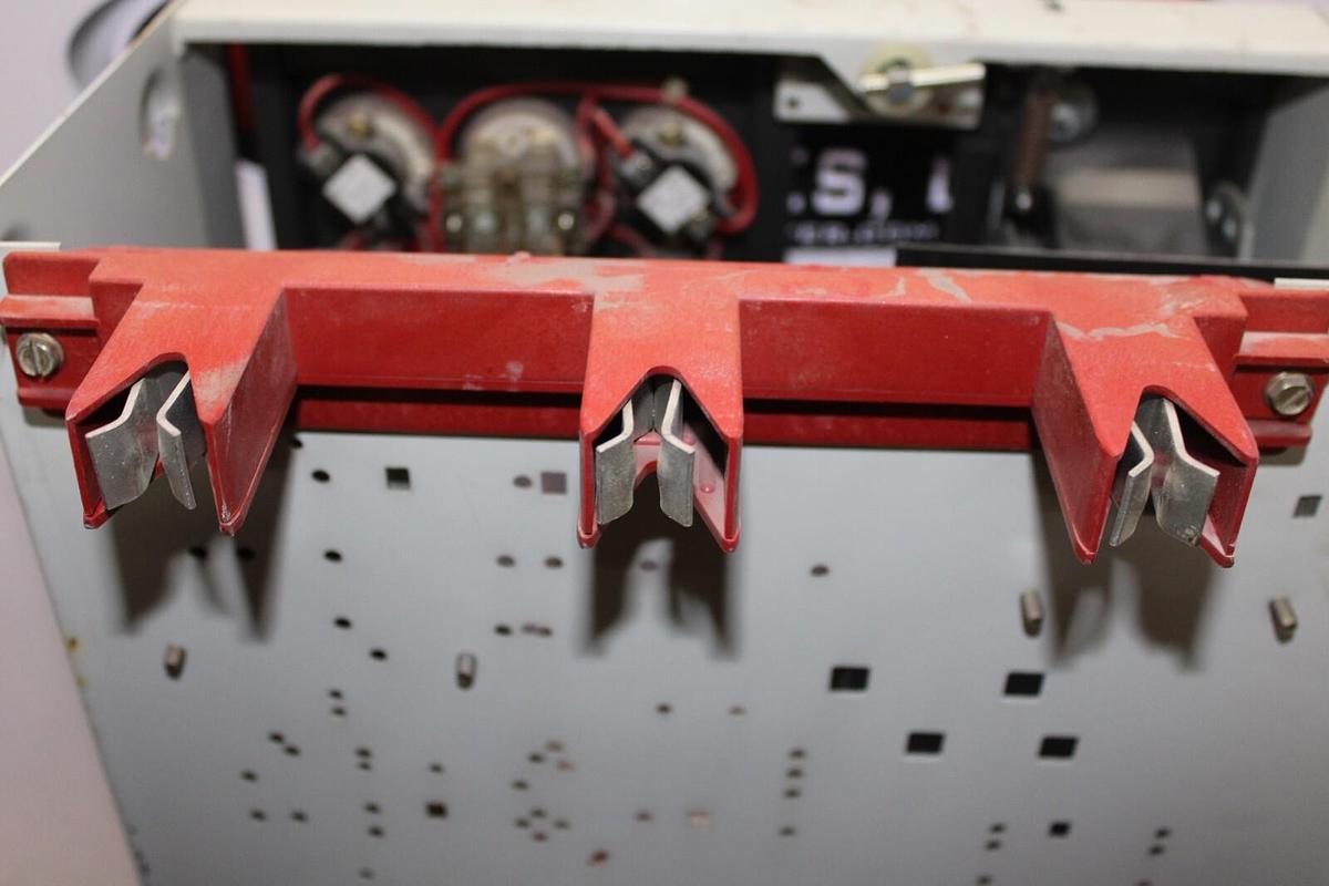 Used WESTINGHOUSE MCC MOTOR CONTROL BUCKET FREEDOM 2100 24" SIZE 2 CL75250