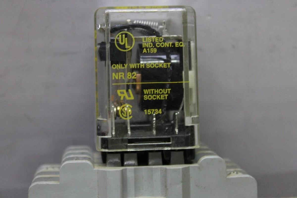 Used SQUARE D RELAY KU13V20 120 VOLT 50/60 HZ **WARRANTY INCLUDED**