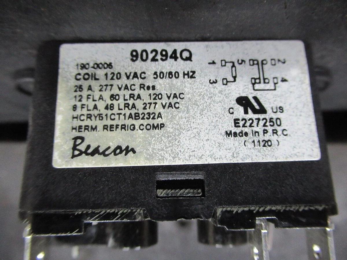 Used BEACON POWER RELAY BLOCK 90294Q 12 AMP @ 120 VAC 8 AMP @ 277 VAC COIL: 120 VOLT
