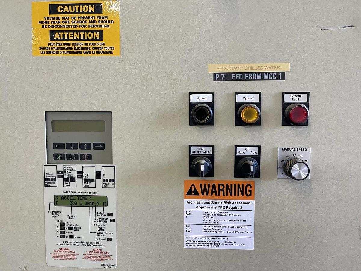 Used ABB ACH504-100-4-00P0 100 HP AC VS DRIVE 3PH 480V ACS504-100-5 100HP 124A ACH500