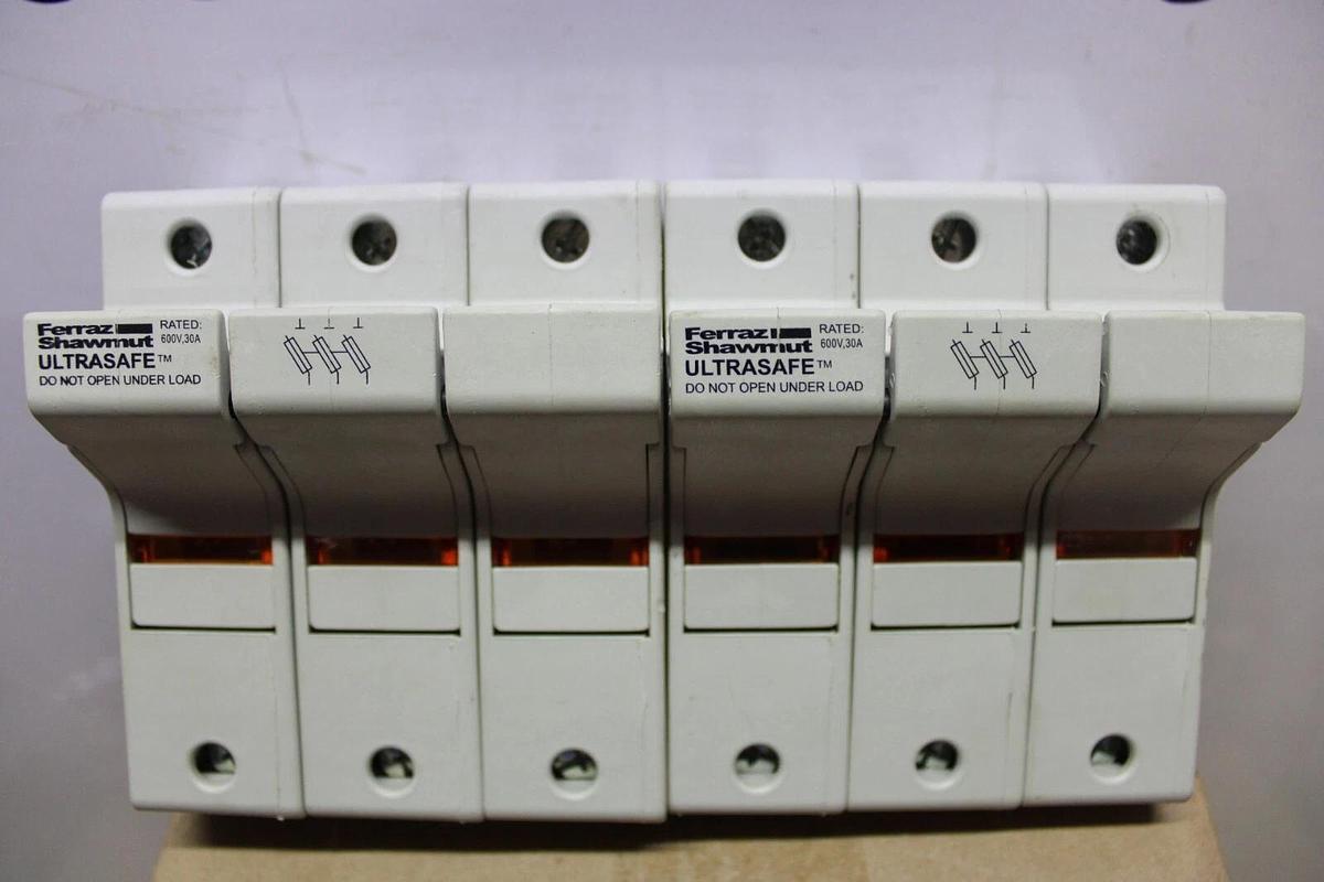 Used LOT OF 2 FERRAZ SHAWMUT FUSE HOLDER US3J31 30 AMP 600 VOLT K214967