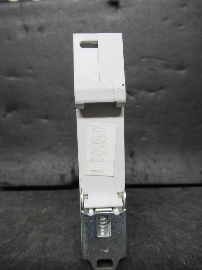 Used CUTLER-HAMMER CIRCUIT BREAKER D20 WMS1D20 20 AMP 277-480 VAC SINGLE POLE