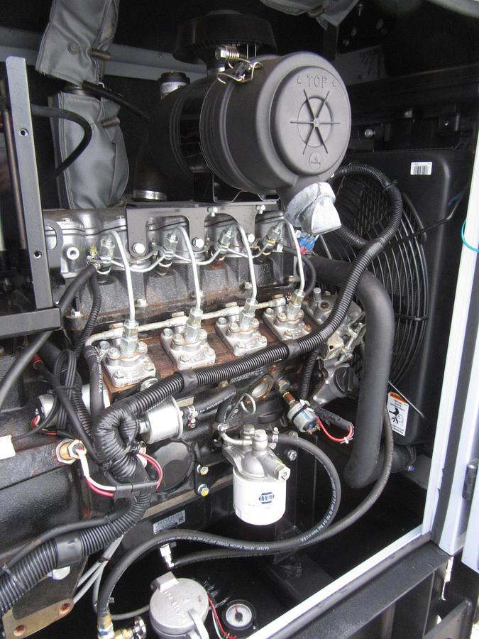 Used 20 KW DIESEL GENERATOR MTU 120/240 V 4LE1 ISUZU SOUND ENCLOSED 116 HRS  VIDEO