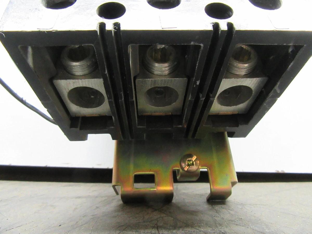 Used SQUARE D I-LINE CIRCUIT BREAKER KC34200CBA1021 200 AMP 480 VAC W/ SHUNT TRIP