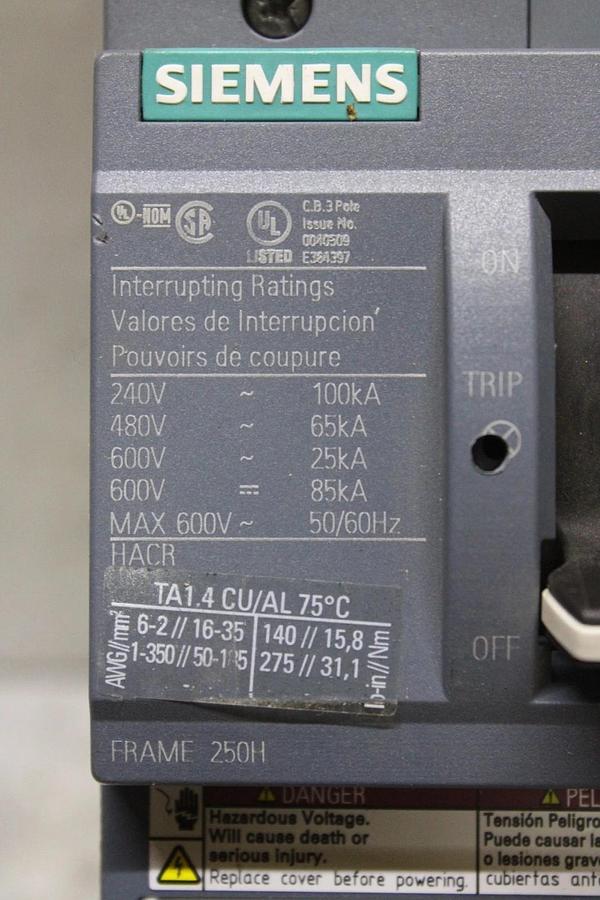 Used SIEMENS HACR CIRCUIT BREAKER 3VA5220-6EC31 200 AMP 600 VOLT 3-POLE 250H