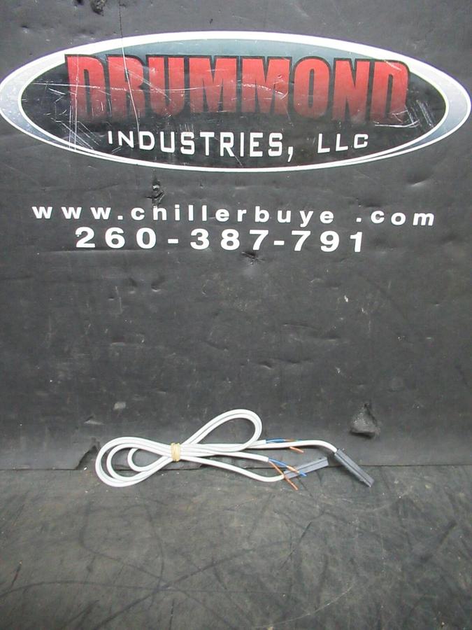 Used LOT OF 2 SMC D-Z73 MAGNETIC REED SWITCH PROXIMITY SENSOR AIR PNEUMATIC CYLINDER