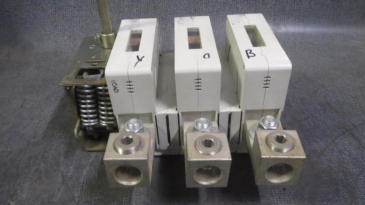 Used ABB GENERAL PURPOSE SWITCH 400 AMP 600 VAC 3 PHASE W/ LUGS MODEL: OETL-NF400