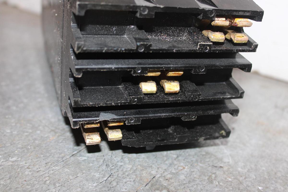 Used SQUARE D I-LINE CIRCUIT BREAKER MA36450 450 AMP 600 VAC 3-POLE