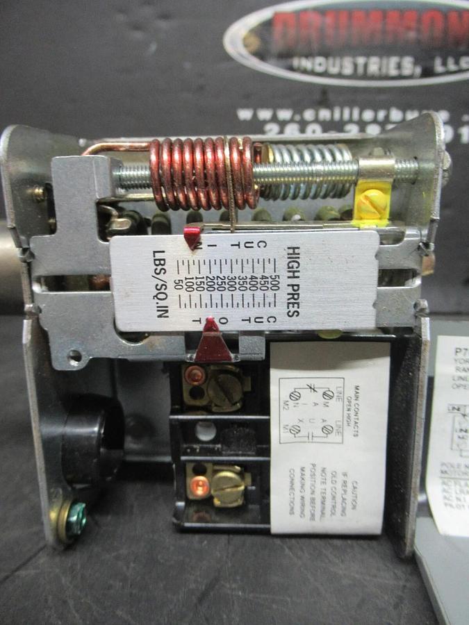 Used JOHNSON CONTROLS PRESSURE CONTROL P70JA-49 600 VAC 16 AMP 50/500 PSIG