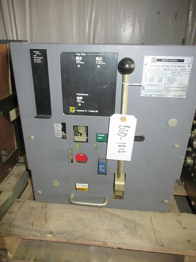 Used SQUARE D LOW VOLTAGE CIRCUIT BREAKER DS-206S 800 AMP FRAME 400 AMP TRIP 635V MAX