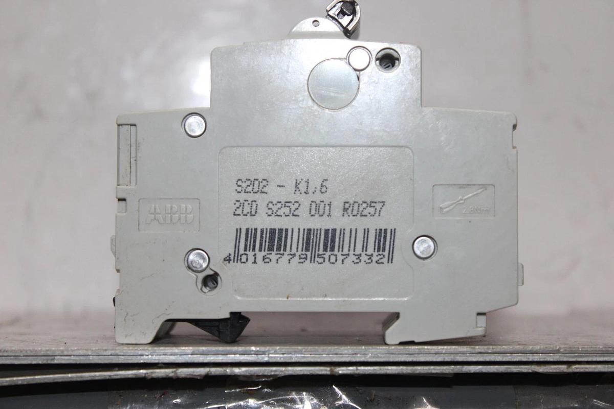 Used ABB CIRCUIT BREAKER S202-K1,6A 400 VAC 2-POLE **WARRANTY INCLUDED**