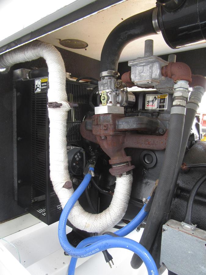 Used 30KW GENERATOR LYNX 120/240V 3.0 GM PSI NAT GAS PROPANE RECONNECTABLE VIDEO 