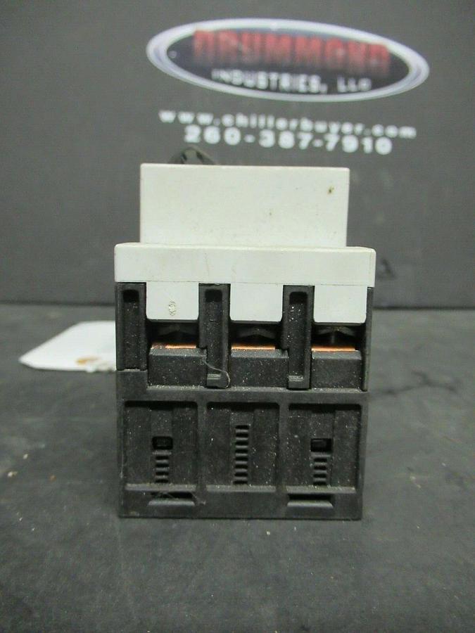 Used SIEMENS MANUAL MOTOR START 3RV1021-1KA10 600 VAC 12 AMP 10 HP