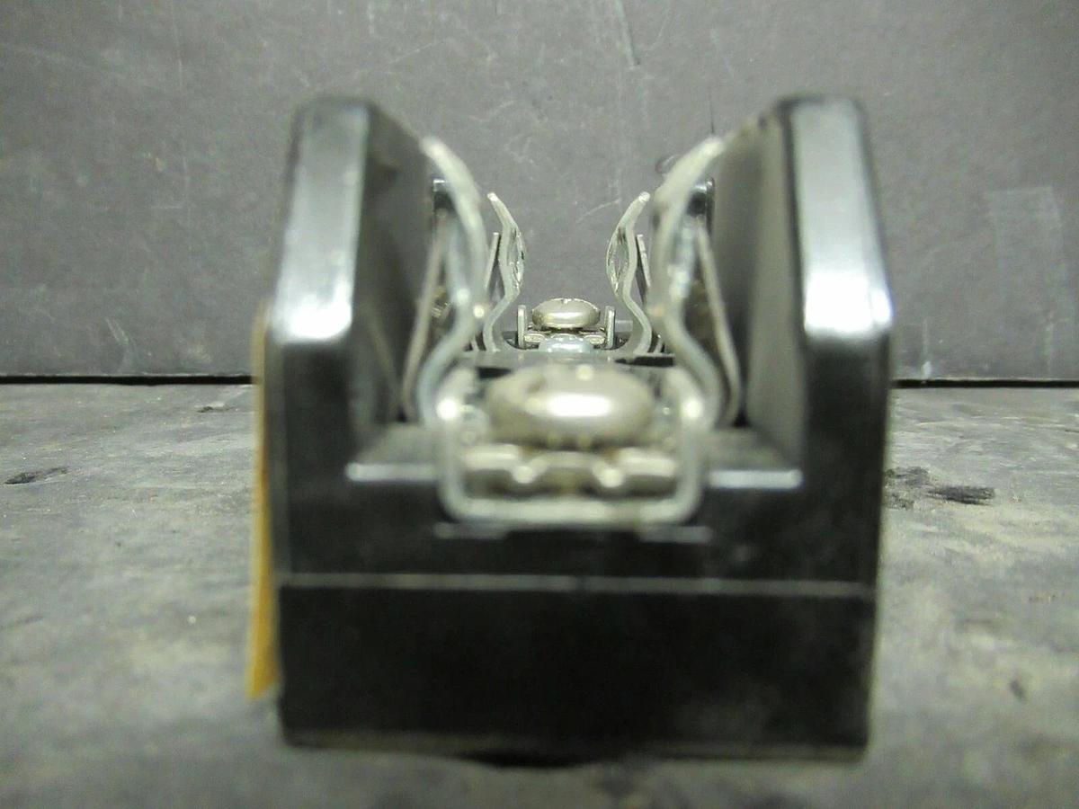 Used LOT OF 4 SQUARE D FUSE HOLDER 9080 PF-1 FOR 30 AMP 250 V CLASS H FUSES ONLY